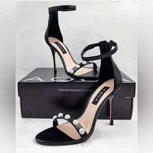 AQUA Black Leather Stiletto Heels w/ Pearl Accents/Sandal Toe//Zip Back/ Size 7
